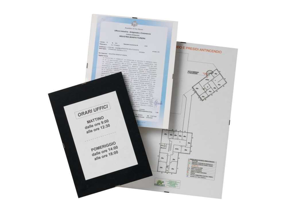 Cornici a Vista, in Crilex, Disponibili in Diversi Formati